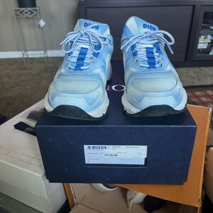 Dior sneakers